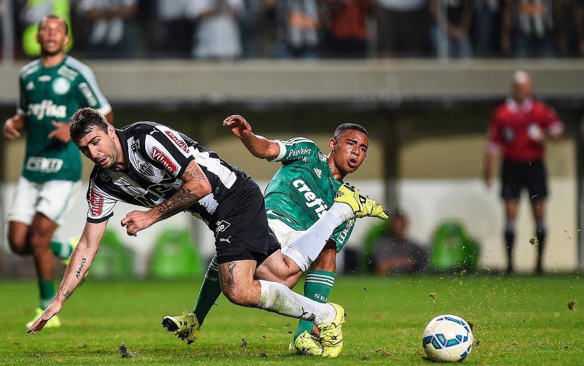 巴塞罗那传控打法视频 巴塞罗那传控打法视频