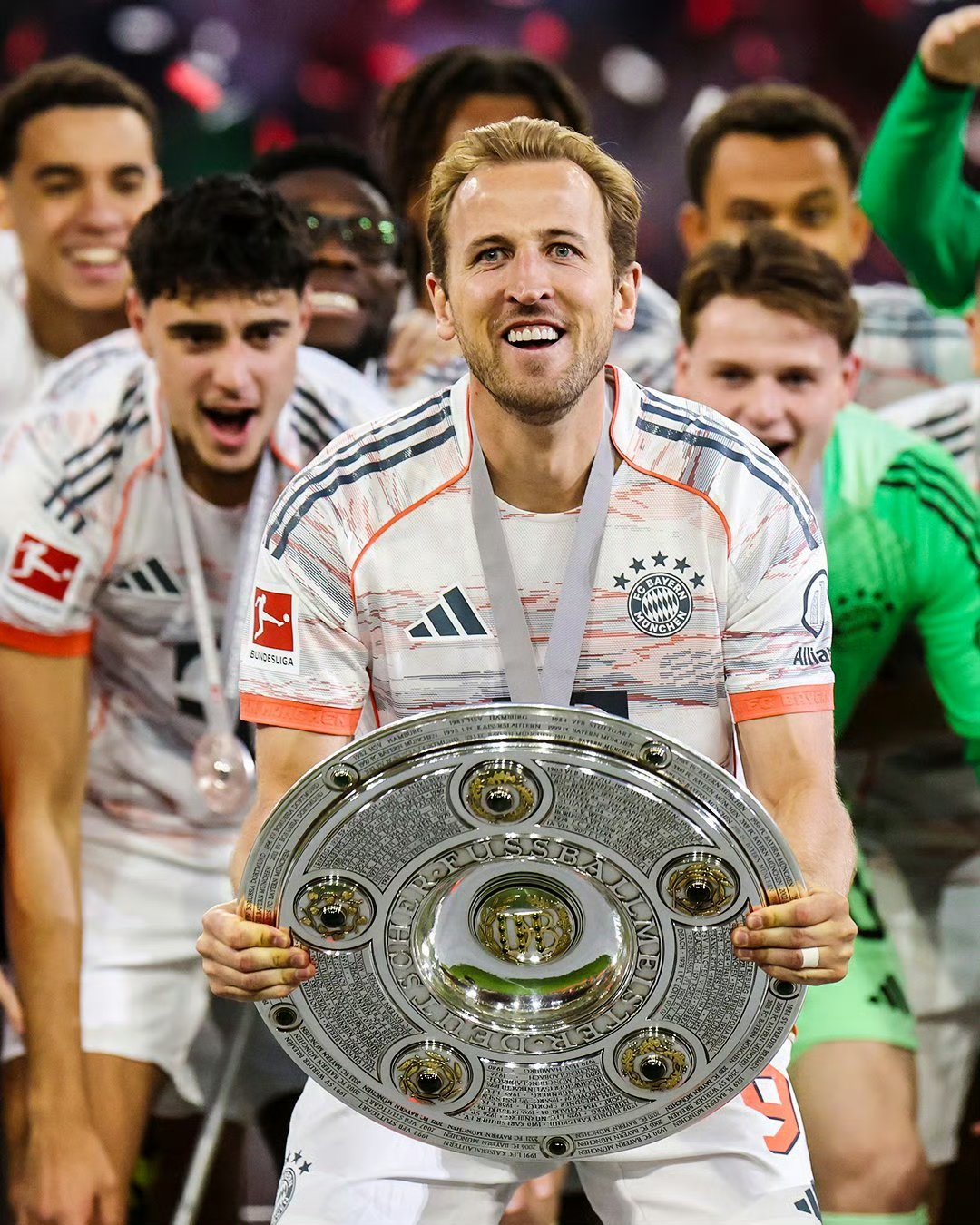 凯恩重要时刻出色防守,日本队带队取胜!再创辉煌时刻(2008年凯尔特人夺冠纪录片中文版) 凯恩重要时刻出色防守,日本队带队取胜!再创辉煌时刻(2008年凯尔特人夺冠纪录片中文版)