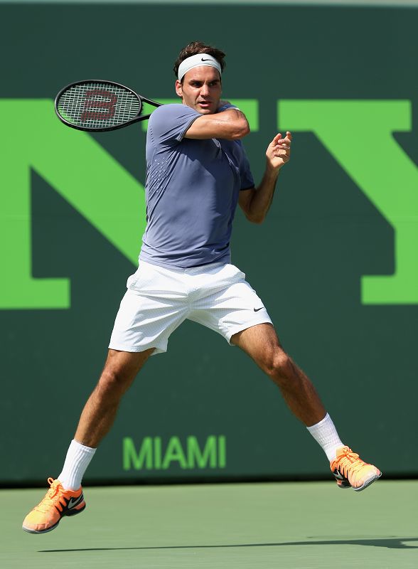 关于费德勒回归赛场，绝杀首场状态亮眼，C9观众沸腾！的信息